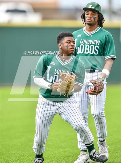 Thumbnail 1 in Hallsville vs. Longview (UIL 5A Regional Quarterfinal Game 3) photogallery.