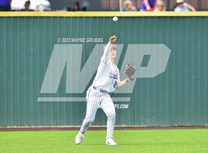 Thumbnail 2 in Hallsville vs. Longview (UIL 5A Regional Quarterfinal Game 3) photogallery.
