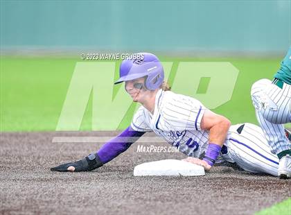 Thumbnail 2 in Hallsville vs. Longview (UIL 5A Regional Quarterfinal Game 3) photogallery.