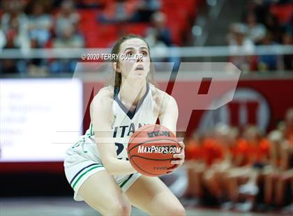 Thumbnail 1 in Skyridge vs. Syracuse (UHSAA 6A Quarterfinal) photogallery.