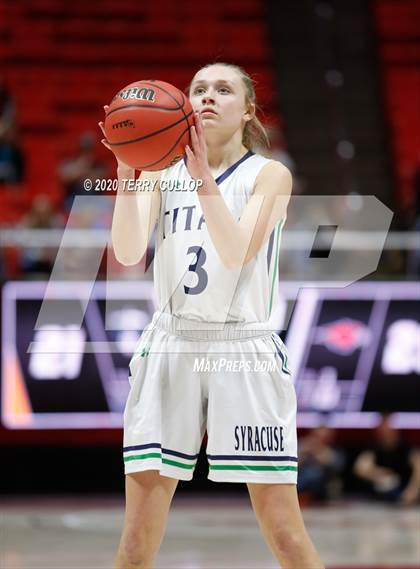Thumbnail 1 in Skyridge vs. Syracuse (UHSAA 6A Quarterfinal) photogallery.