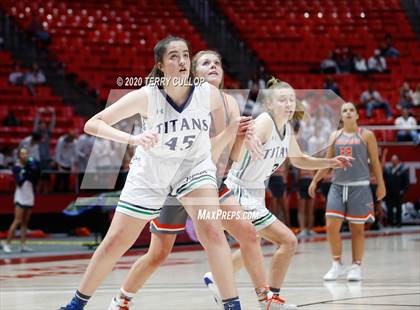 Thumbnail 1 in Skyridge vs. Syracuse (UHSAA 6A Quarterfinal) photogallery.