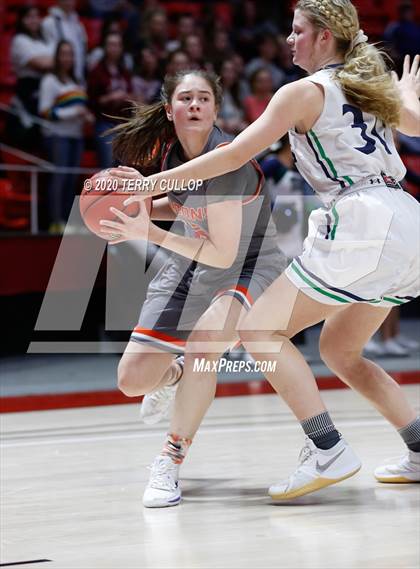 Thumbnail 1 in Skyridge vs. Syracuse (UHSAA 6A Quarterfinal) photogallery.