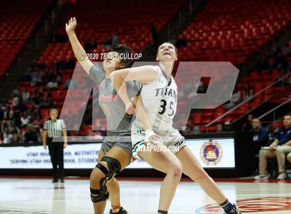 Thumbnail 2 in Skyridge vs. Syracuse (UHSAA 6A Quarterfinal) photogallery.