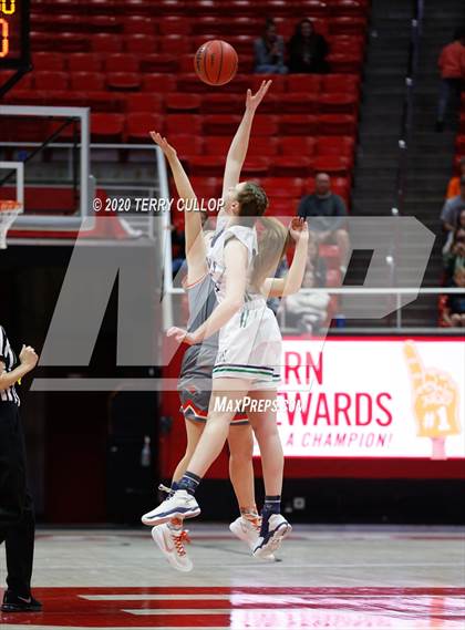 Thumbnail 1 in Skyridge vs. Syracuse (UHSAA 6A Quarterfinal) photogallery.