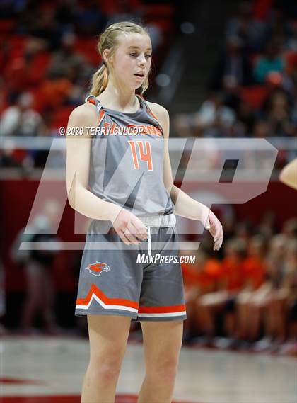Thumbnail 2 in Skyridge vs. Syracuse (UHSAA 6A Quarterfinal) photogallery.