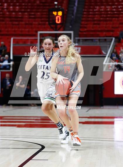 Thumbnail 1 in Skyridge vs. Syracuse (UHSAA 6A Quarterfinal) photogallery.