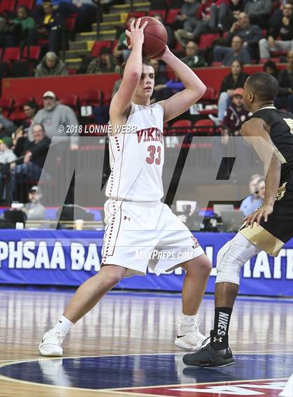 Thumbnail 1 in East vs. Moriah (NYSPHSAA Class D Final) photogallery.