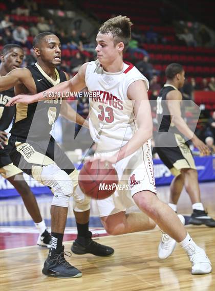 Thumbnail 3 in East vs. Moriah (NYSPHSAA Class D Final) photogallery.