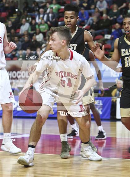 Thumbnail 2 in East vs. Moriah (NYSPHSAA Class D Final) photogallery.