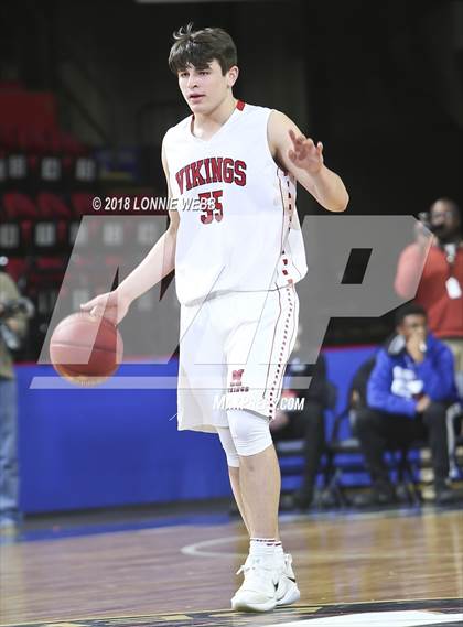 Thumbnail 1 in East vs. Moriah (NYSPHSAA Class D Final) photogallery.