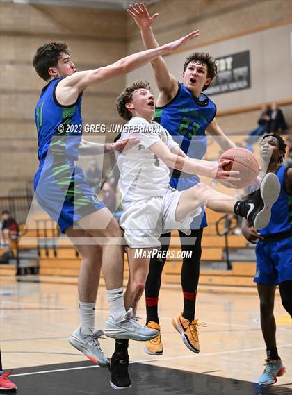 Thumbnail 3 in San Domenico vs. Maria Carrillo (San Domenico Tournament) photogallery.