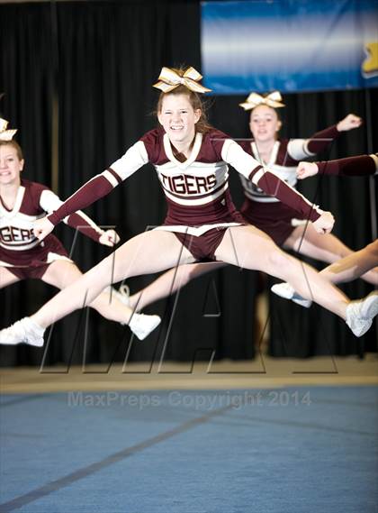 Thumbnail 3 in NYSPHSAA West Cheerleading Championships photogallery.