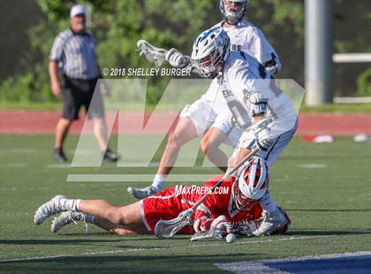 Thumbnail 2 in Staples vs. Fairfield Prep (CIAC Class L 1st Round) photogallery.