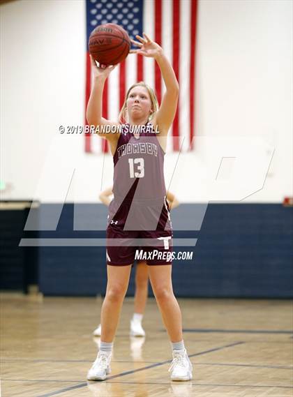 Thumbnail 3 in Thorsby vs. Jemison (Chilton County Tournament) photogallery.