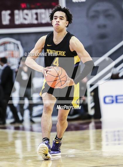 Thumbnail 1 in Montverde Academy vs. McEachern (Spalding Hoophall Classic) photogallery.