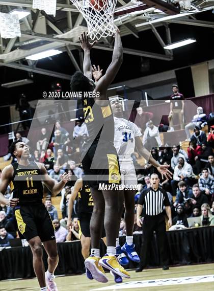 Thumbnail 2 in Montverde Academy vs. McEachern (Spalding Hoophall Classic) photogallery.