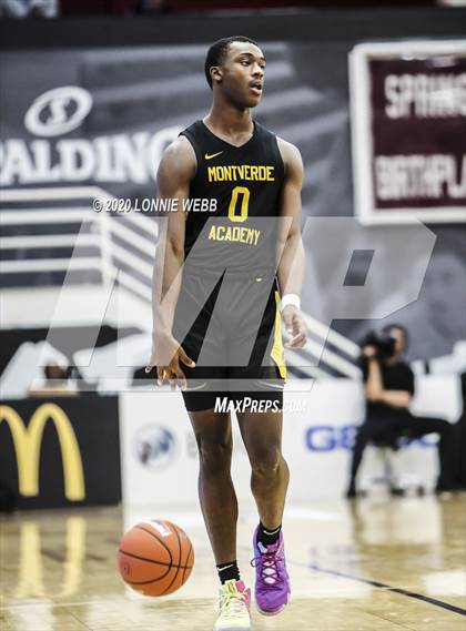 Thumbnail 3 in Montverde Academy vs. McEachern (Spalding Hoophall Classic) photogallery.