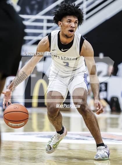 Thumbnail 2 in Montverde Academy vs. McEachern (Spalding Hoophall Classic) photogallery.