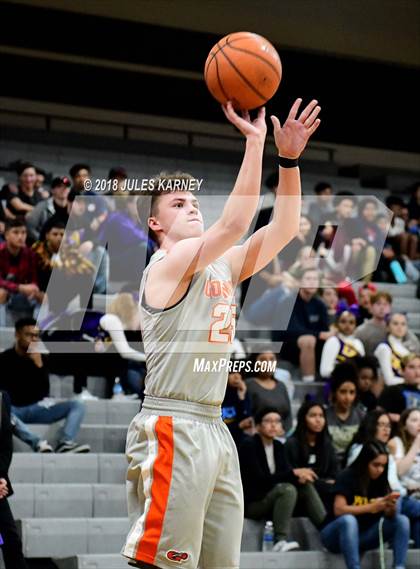 Thumbnail 2 in Durango vs Bishop Gorman photogallery.