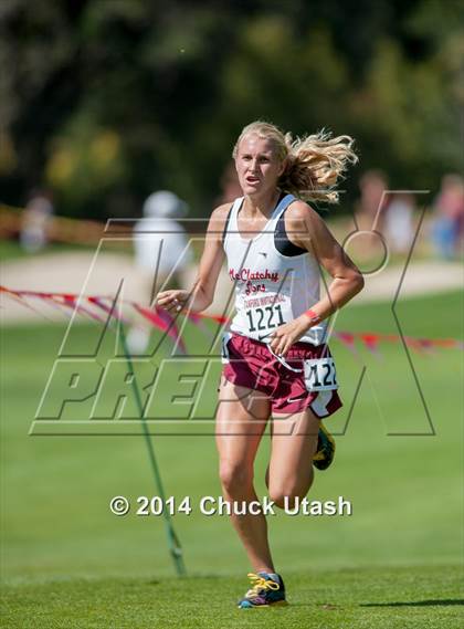 Thumbnail 3 in Stanford Invitational Girls 5K Division 1 Race photogallery.