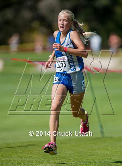 Thumbnail 2 in Stanford Invitational Girls 5K Division 1 Race photogallery.