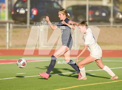 Thumbnail 3 in Sunrise Mountain vs Casteel (AIA 5A Finals) photogallery.