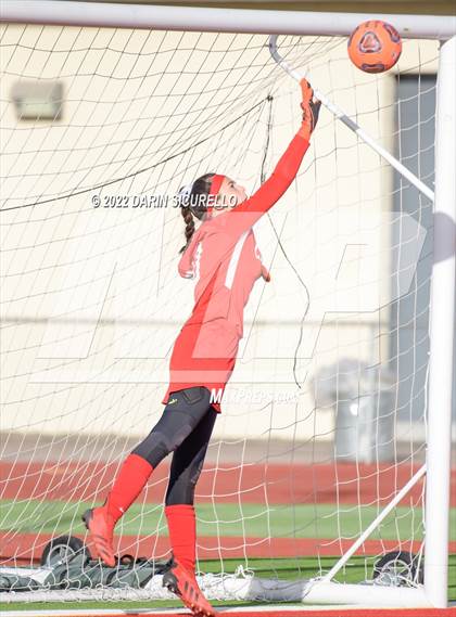 Thumbnail 3 in Sunrise Mountain vs Casteel (AIA 5A Finals) photogallery.