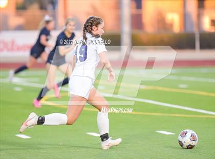 Thumbnail 1 in Sunrise Mountain vs Casteel (AIA 5A Finals) photogallery.