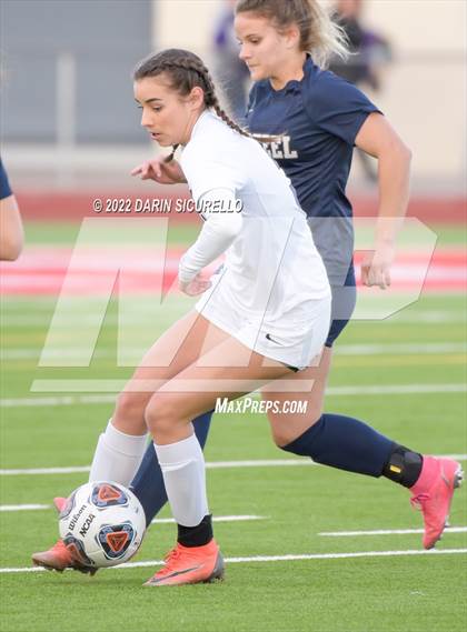 Thumbnail 3 in Sunrise Mountain vs Casteel (AIA 5A Finals) photogallery.