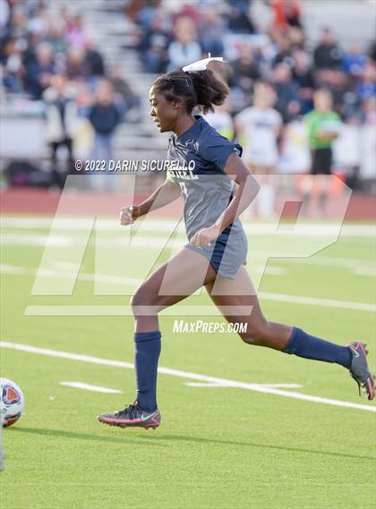 Thumbnail 3 in Sunrise Mountain vs Casteel (AIA 5A Finals) photogallery.