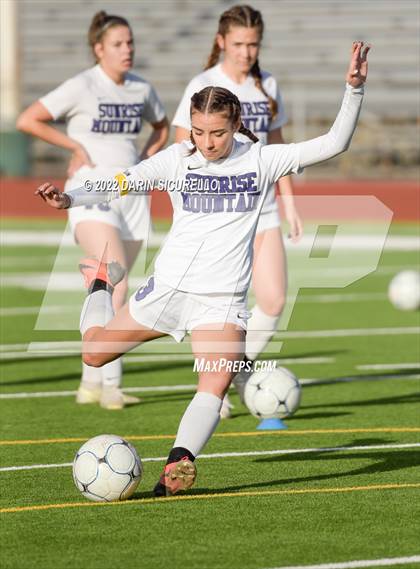 Thumbnail 3 in Sunrise Mountain vs Casteel (AIA 5A Finals) photogallery.