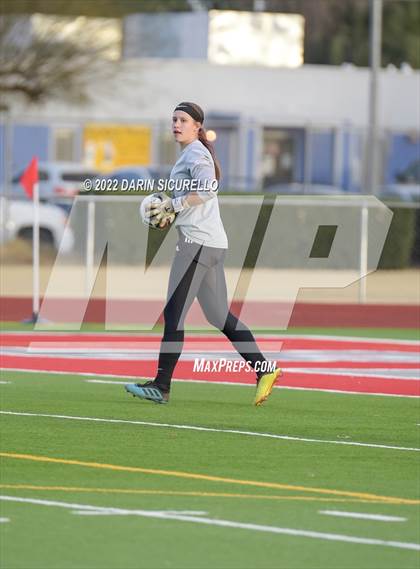 Thumbnail 2 in Sunrise Mountain vs Casteel (AIA 5A Finals) photogallery.