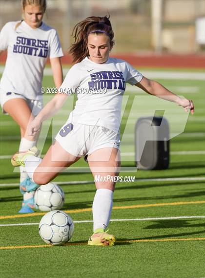 Thumbnail 2 in Sunrise Mountain vs Casteel (AIA 5A Finals) photogallery.