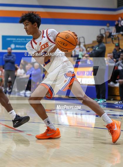 Thumbnail 3 in Myers Park @ Marvin Ridge photogallery.