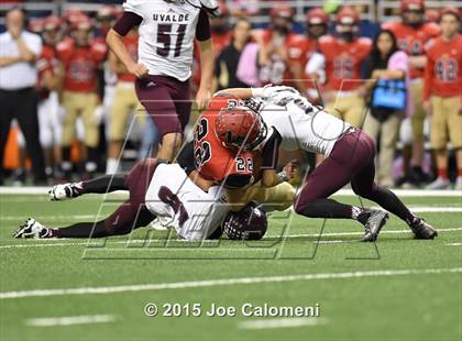 Thumbnail 3 in Victoria East Vs Uvalde (UIL 5A Bi-District Playoffs) photogallery.