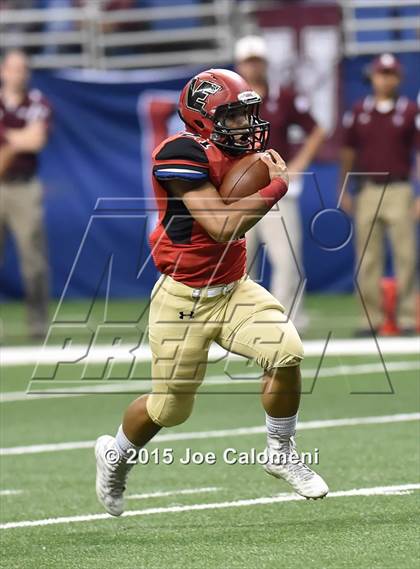 Thumbnail 1 in Victoria East Vs Uvalde (UIL 5A Bi-District Playoffs) photogallery.
