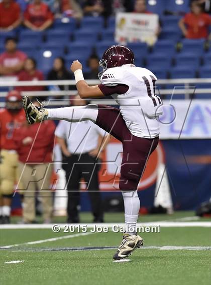 Thumbnail 1 in Victoria East Vs Uvalde (UIL 5A Bi-District Playoffs) photogallery.