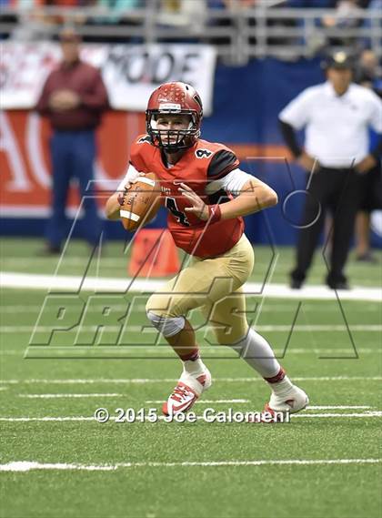 Thumbnail 1 in Victoria East Vs Uvalde (UIL 5A Bi-District Playoffs) photogallery.
