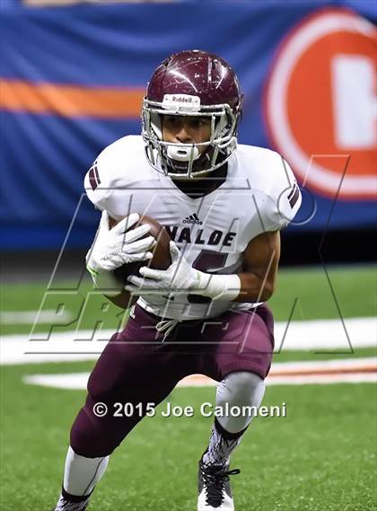 Thumbnail 3 in Victoria East Vs Uvalde (UIL 5A Bi-District Playoffs) photogallery.