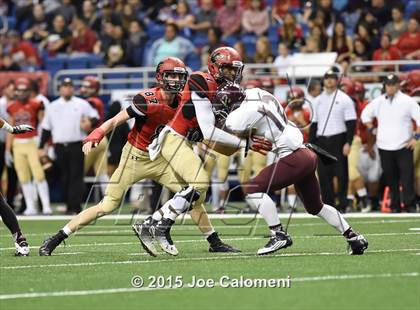 Thumbnail 2 in Victoria East Vs Uvalde (UIL 5A Bi-District Playoffs) photogallery.