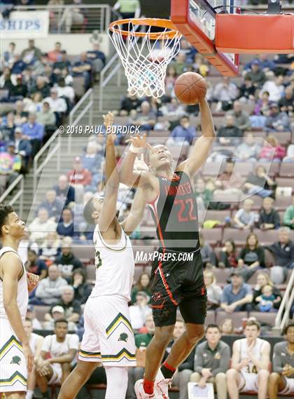 Thumbnail 2 in Monsignor Bonner/Archbishop Prendergast Catholic vs. Imhotep Charter (PIAA 4A Championship) photogallery.