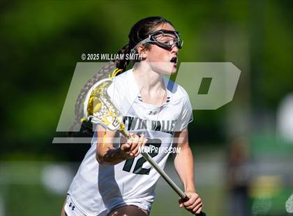 Thumbnail 3 in Twin Valley vs York Catholic (PIAA District III, Class 2A, Round 2) photogallery.