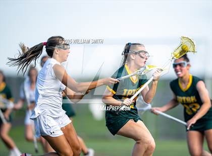 Thumbnail 3 in Twin Valley vs York Catholic (PIAA District III, Class 2A, Round 2) photogallery.