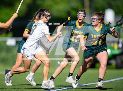 Thumbnail 3 in Twin Valley vs York Catholic (PIAA District III, Class 2A, Round 2) photogallery.