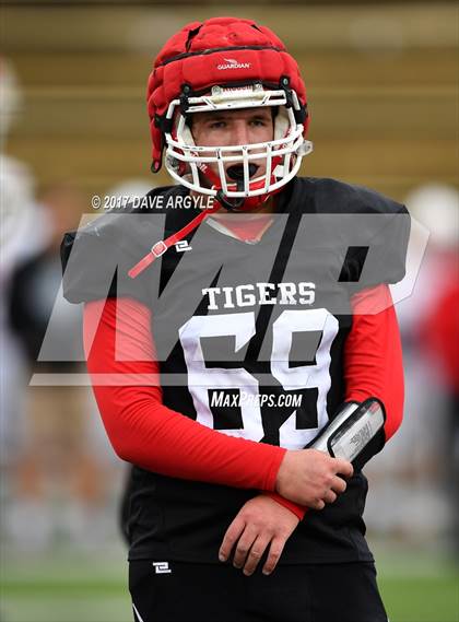 Thumbnail 3 in Kanab vs. Milford (UHSAA 1A Semifinal) photogallery.