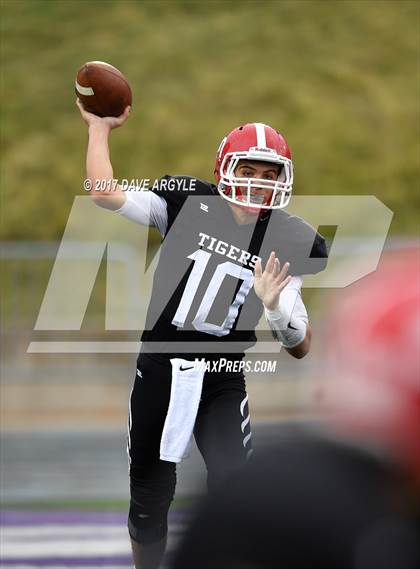 Thumbnail 1 in Kanab vs. Milford (UHSAA 1A Semifinal) photogallery.