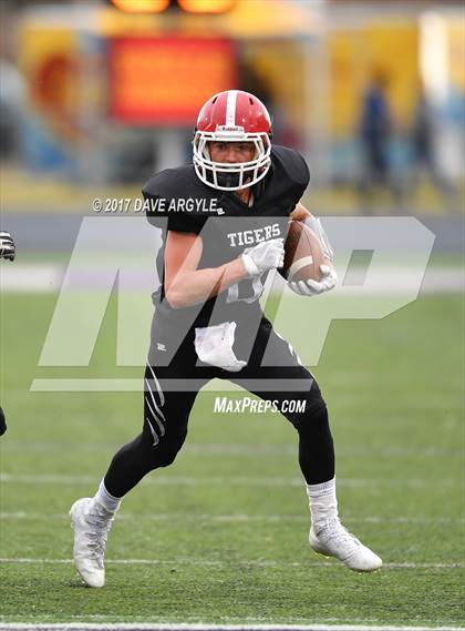 Thumbnail 3 in Kanab vs. Milford (UHSAA 1A Semifinal) photogallery.