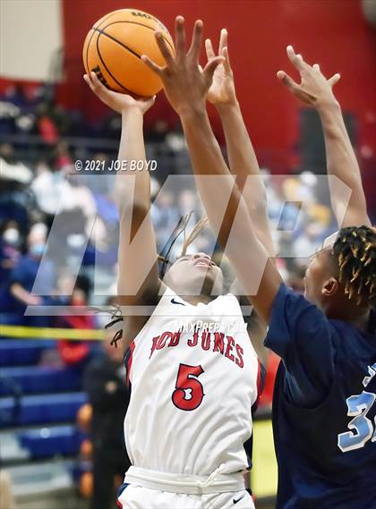 Thumbnail 2 in James Clemens @ Bob Jones photogallery.
