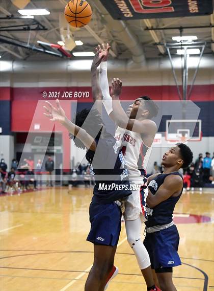 Thumbnail 3 in James Clemens @ Bob Jones photogallery.